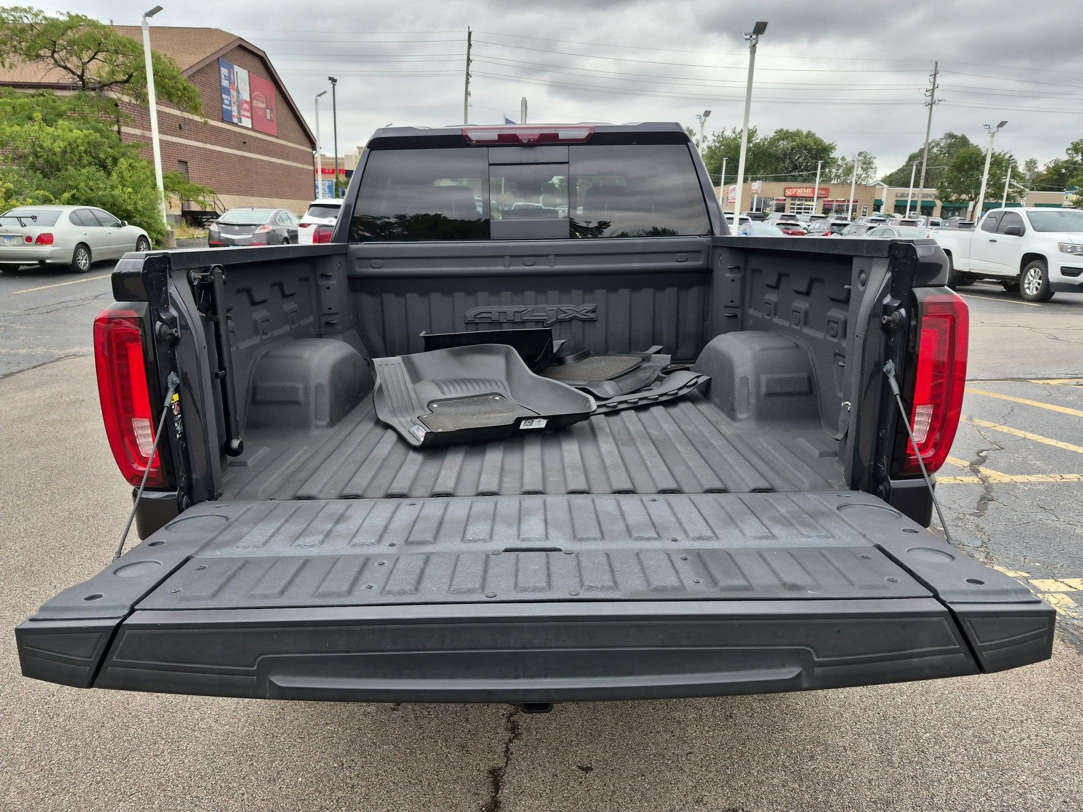 2023 GMC Sierra 1500 AT4X