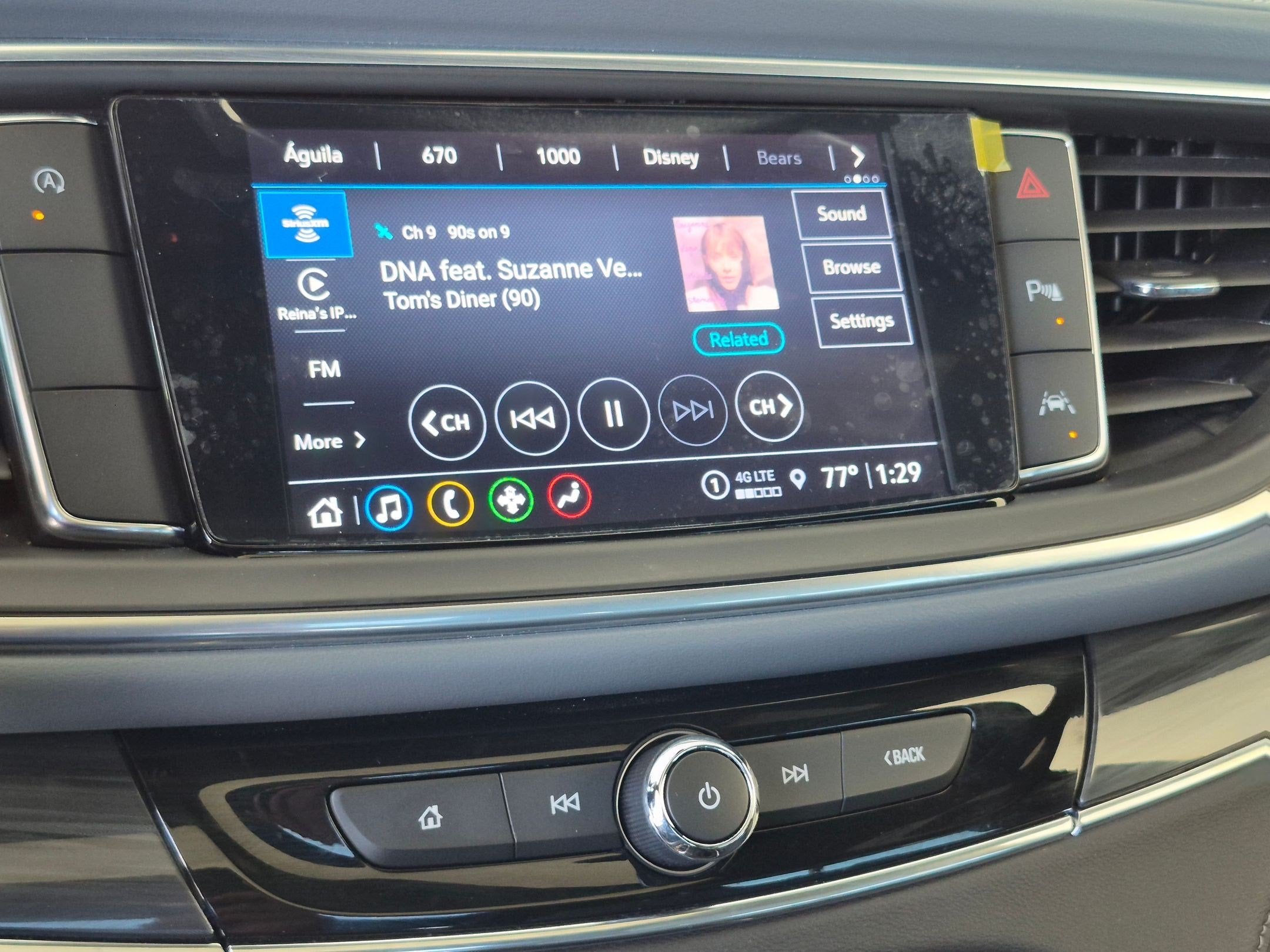 2023 Buick Enclave Essence