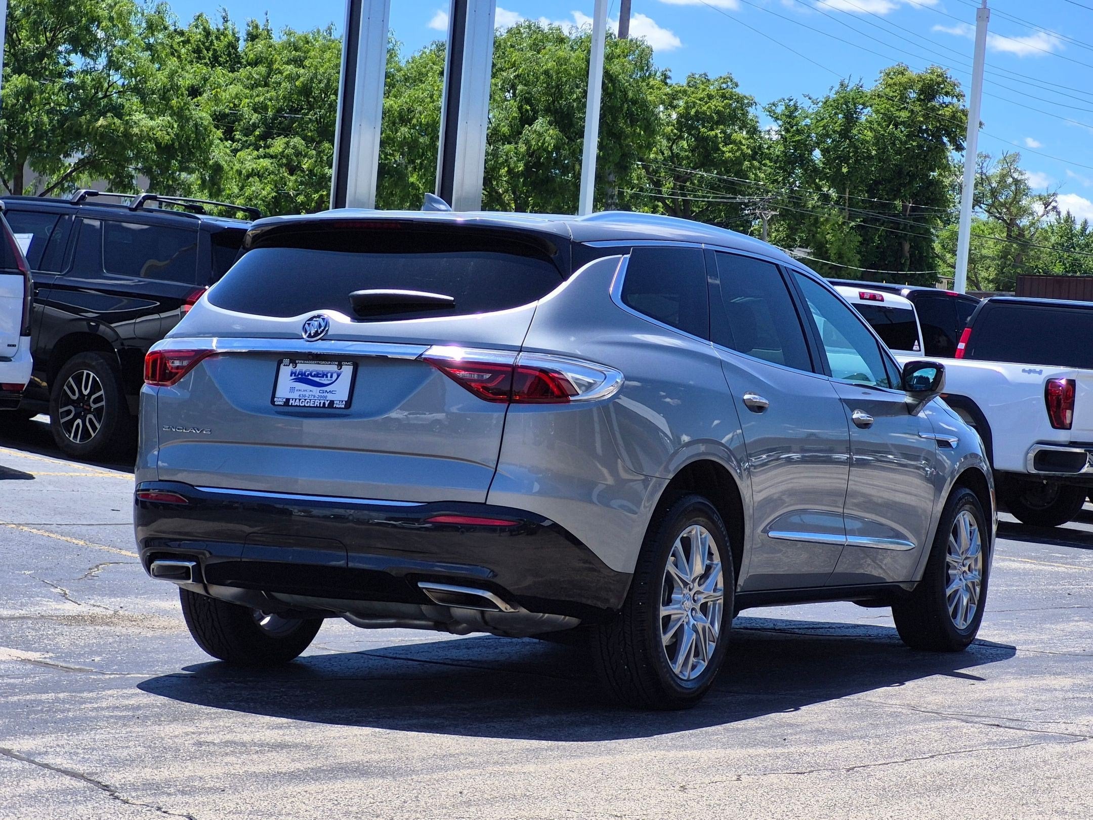 2023 Buick Enclave Essence