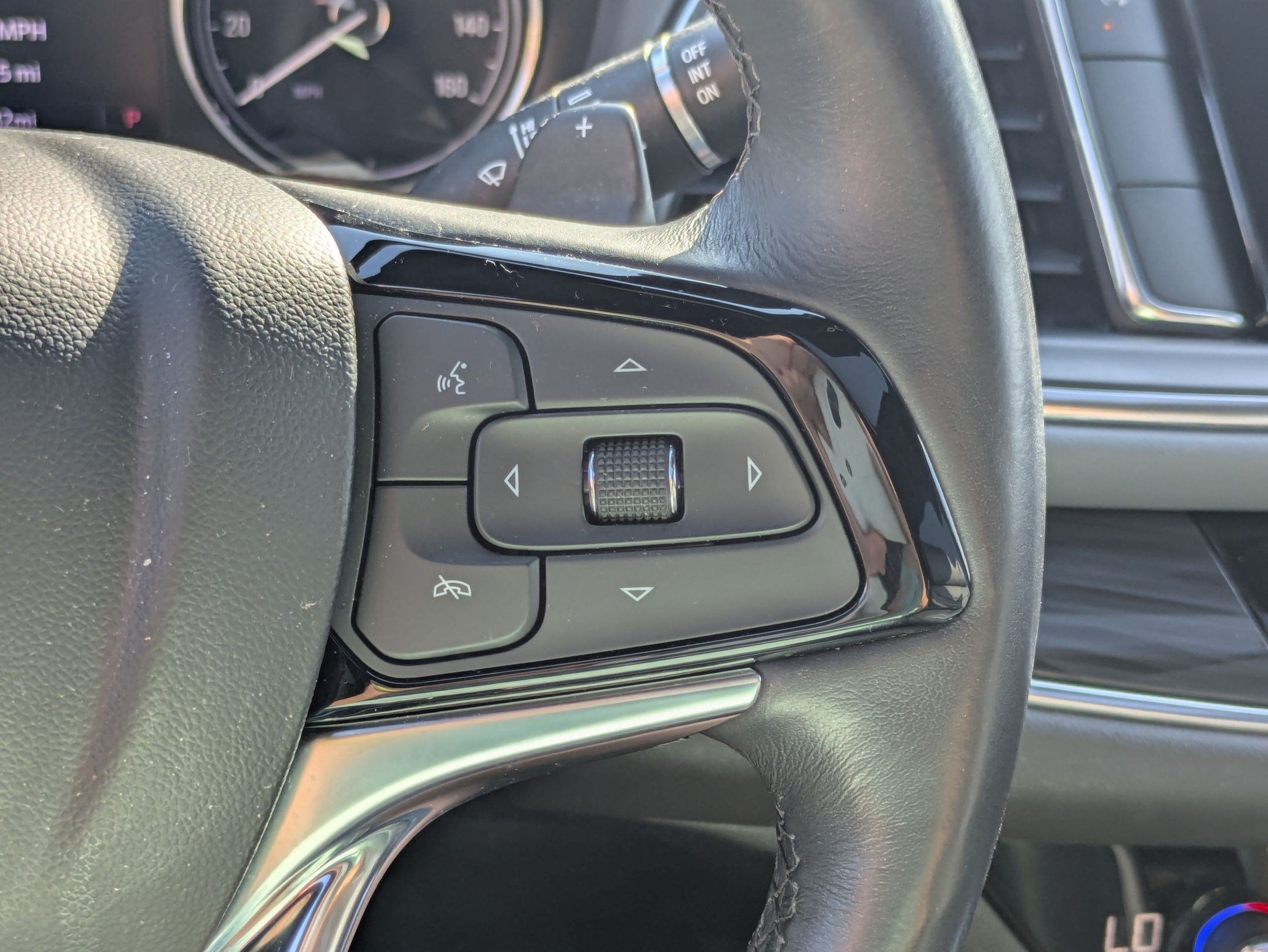 2024 Buick Enclave Essence