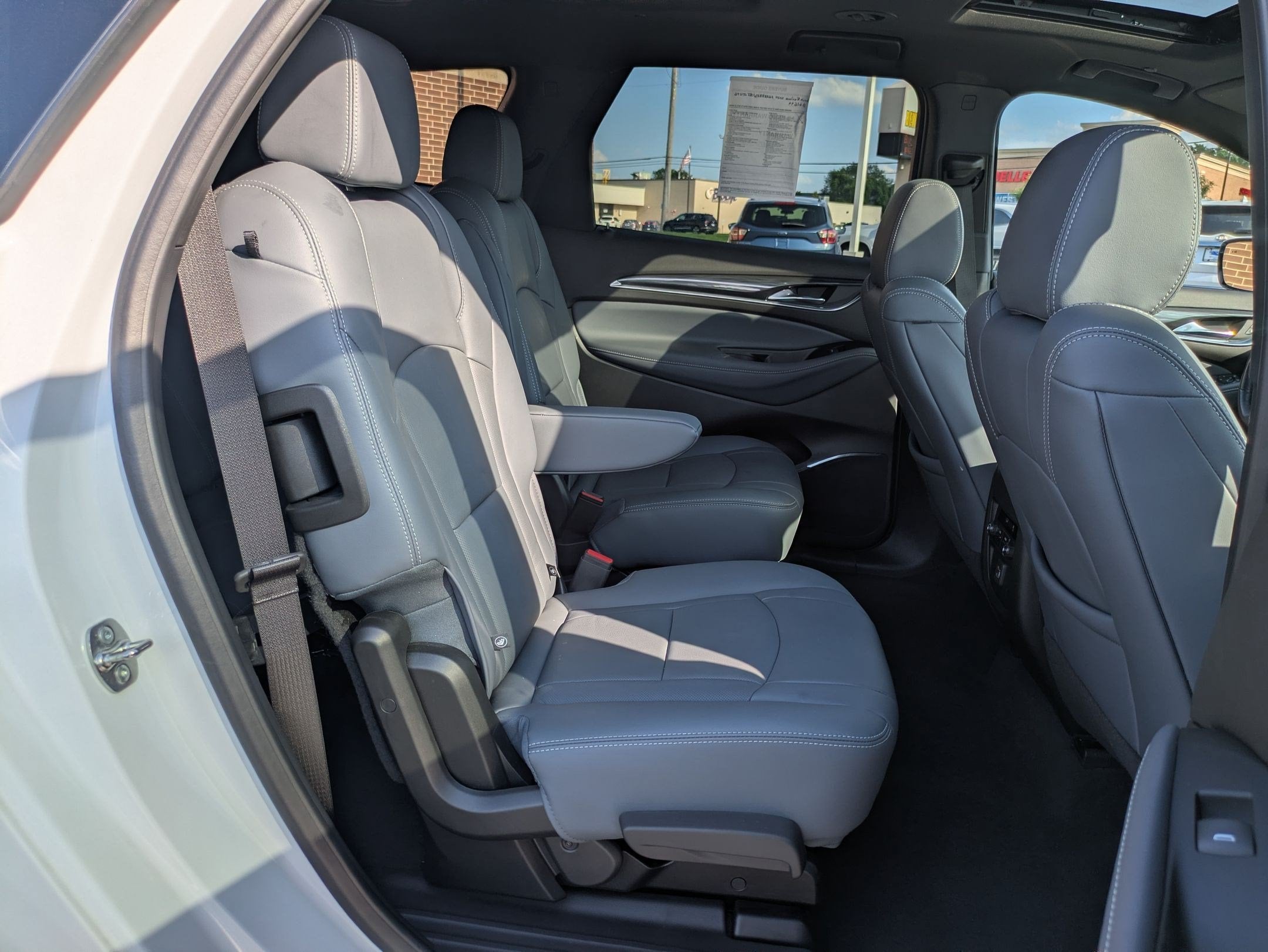 2024 Buick Enclave Essence