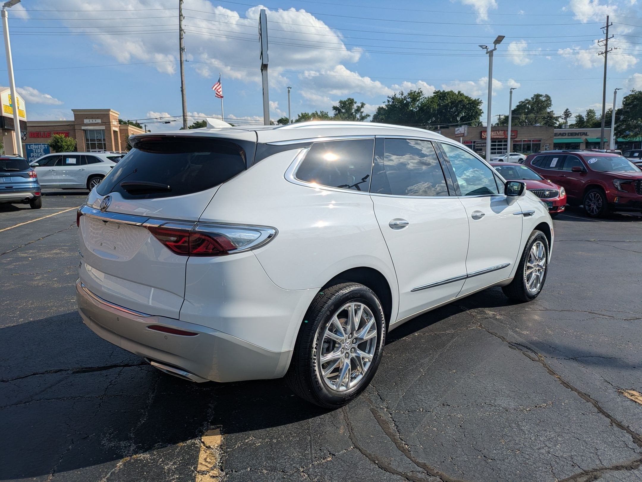 2024 Buick Enclave Essence