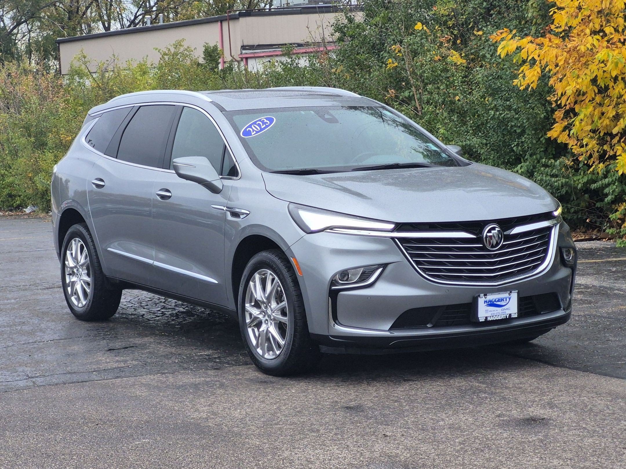 2023 Buick Enclave Essence