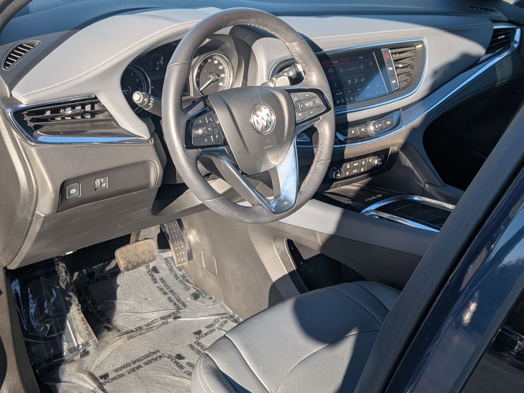 2022 Buick Enclave Essence