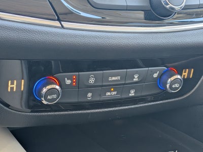 2022 Buick Enclave Essence