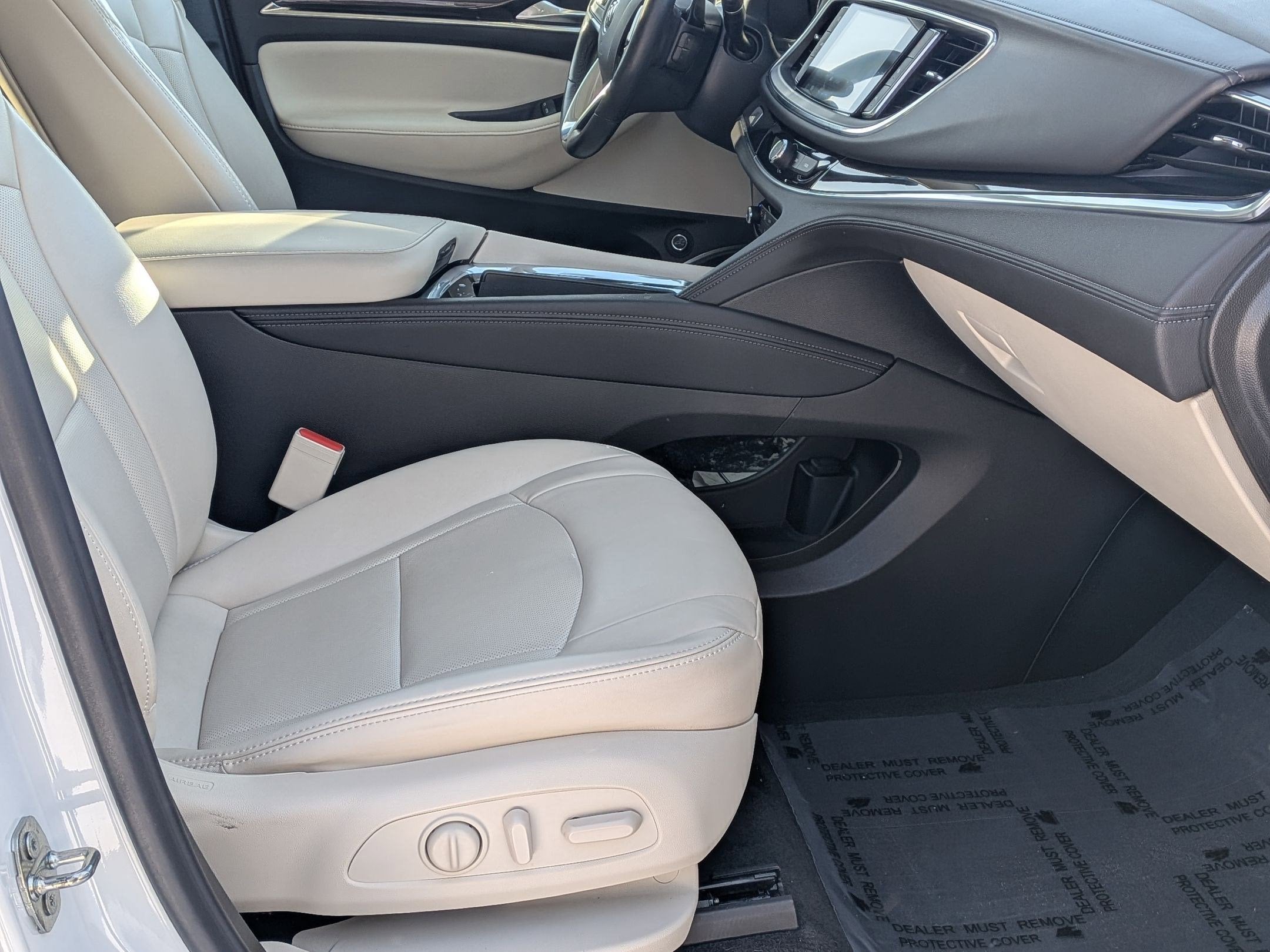 2022 Buick Enclave Essence