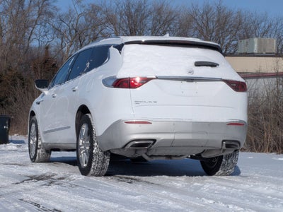 2022 Buick Enclave Essence