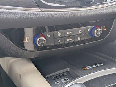 2022 Buick Enclave Essence