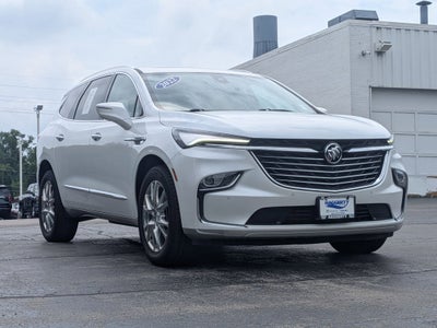 2022 Buick Enclave Essence