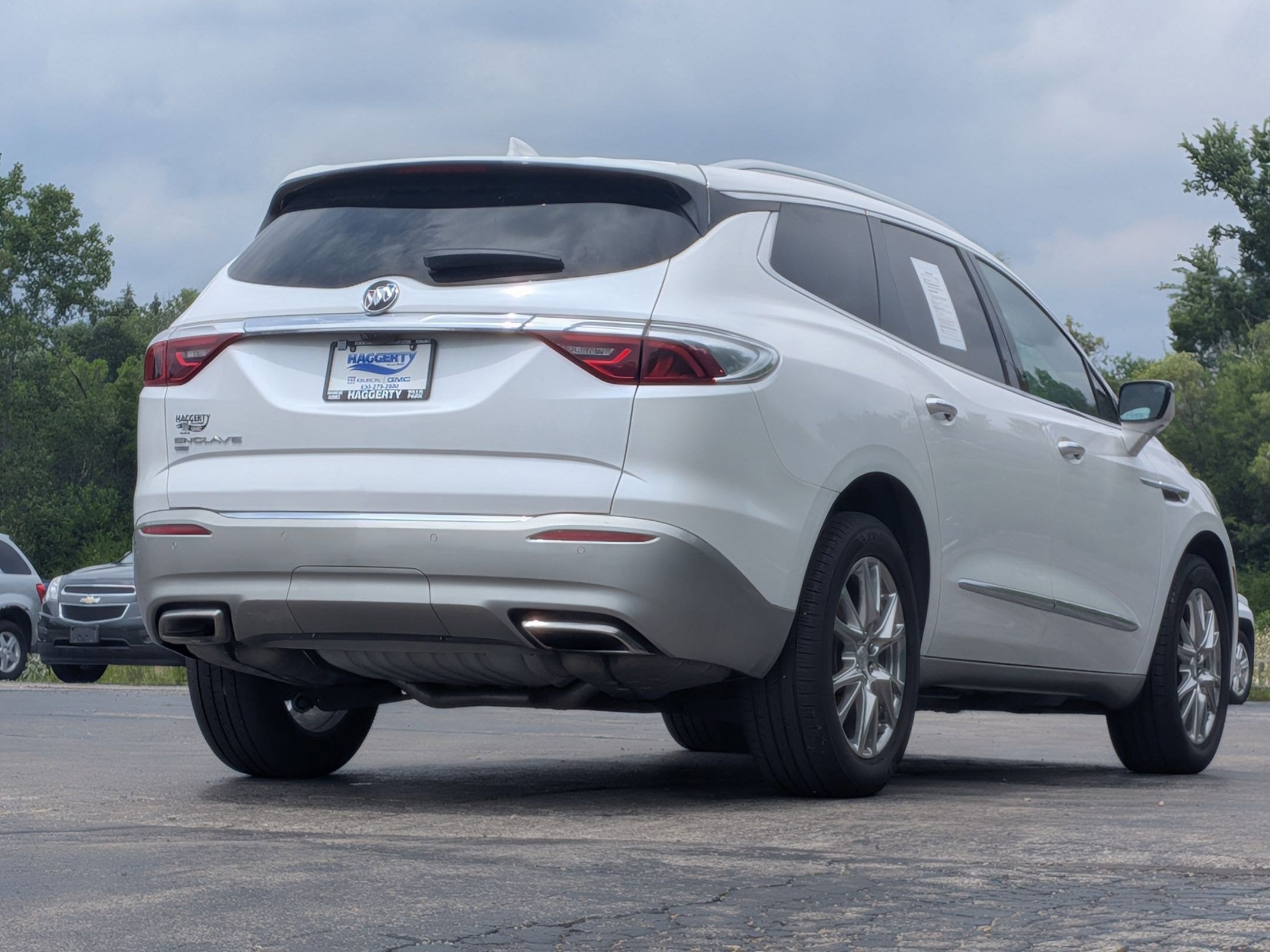 2022 Buick Enclave Essence