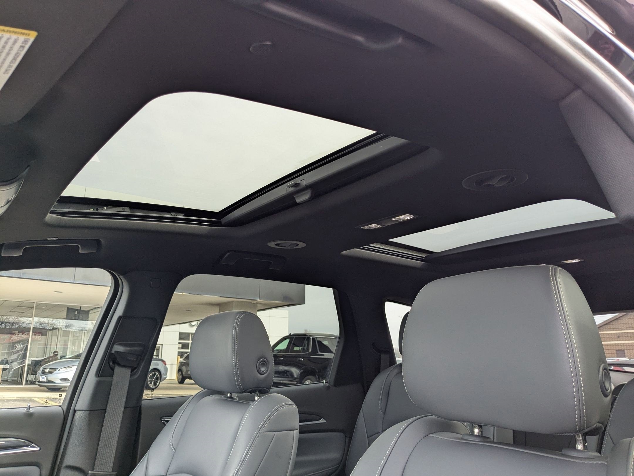 2022 Buick Enclave Essence