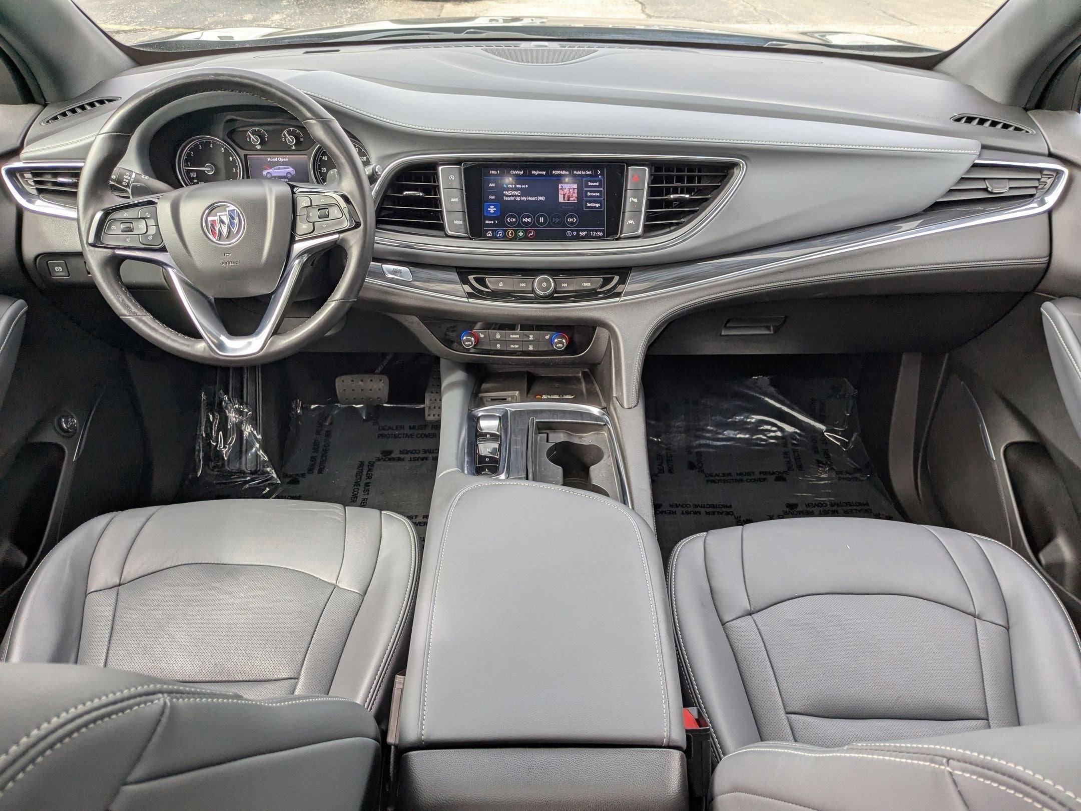 2022 Buick Enclave Essence