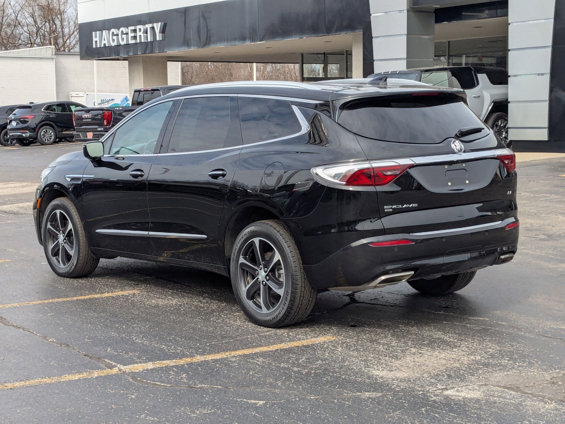 2022 Buick Enclave Essence