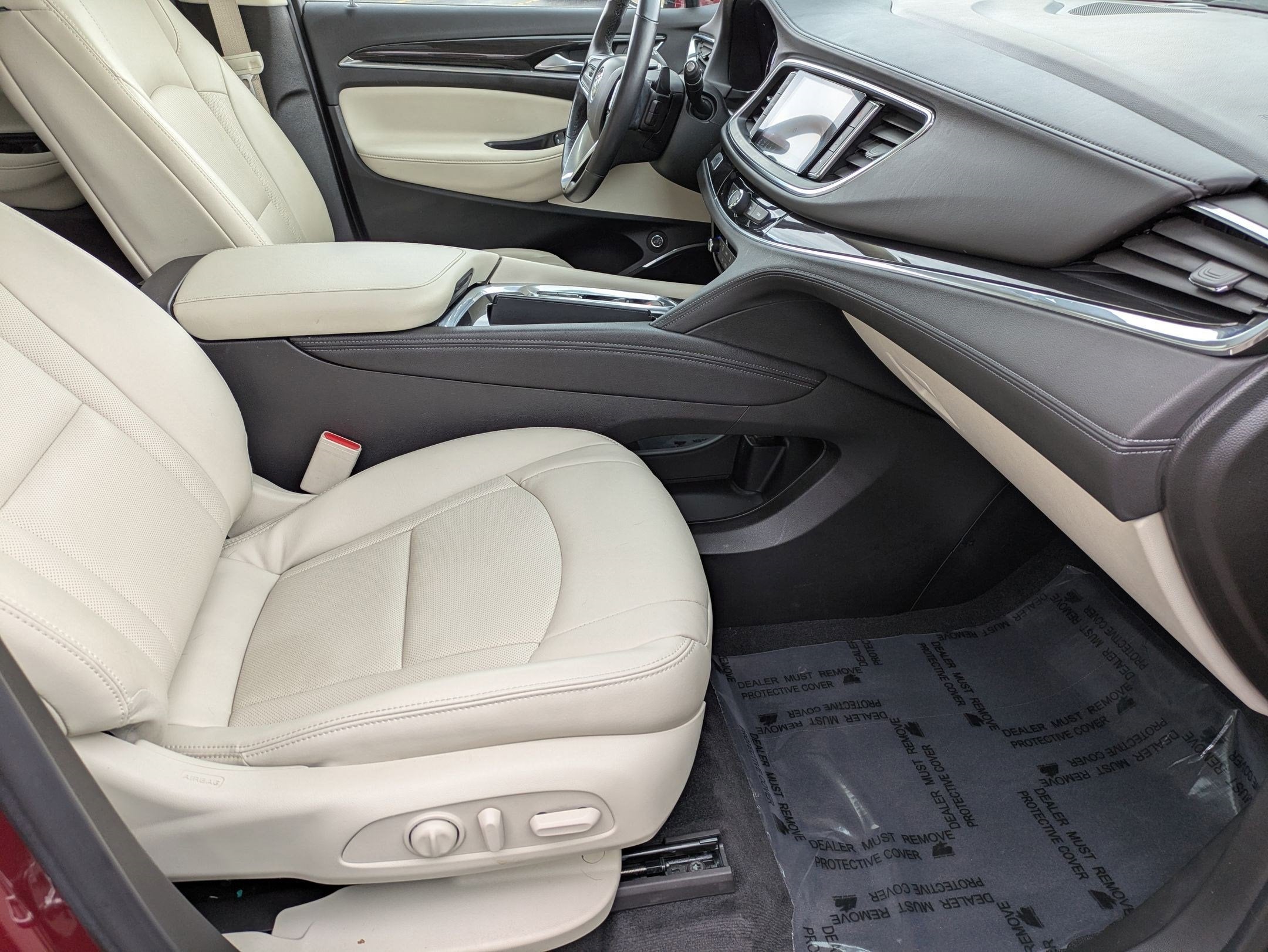 2022 Buick Enclave Essence