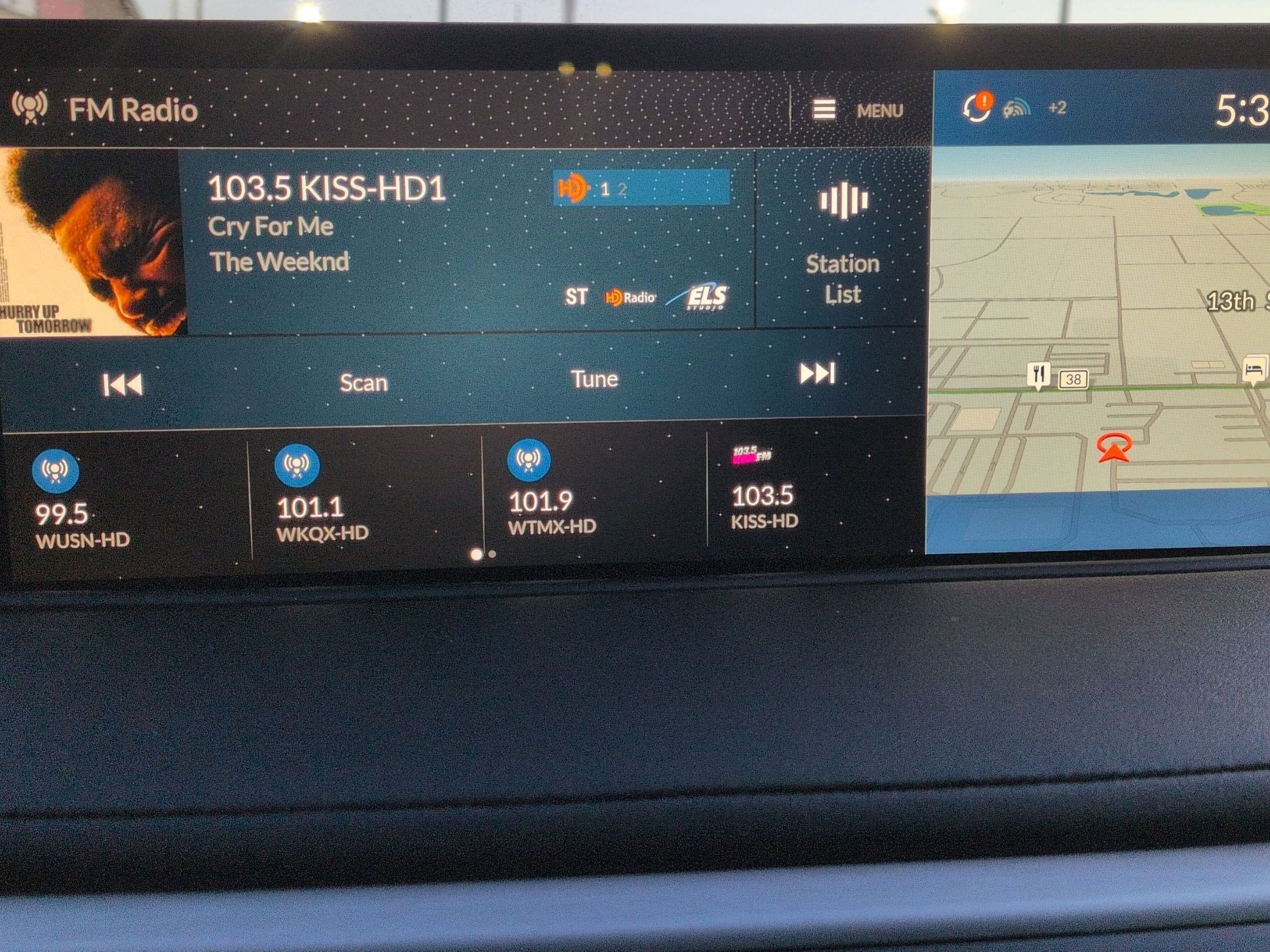 2023 Acura MDX w/Technology Package