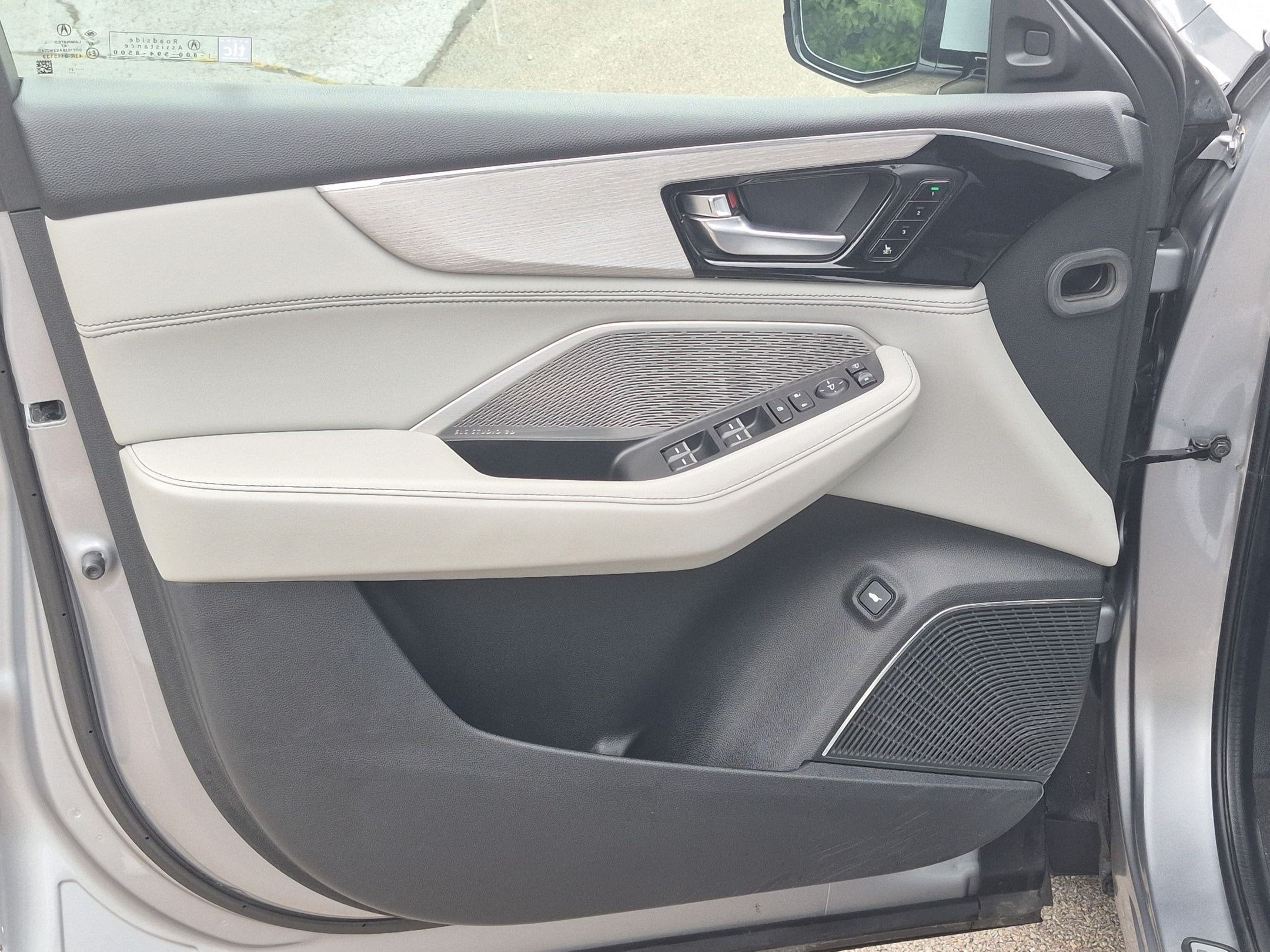 2022 Acura MDX Advance Package