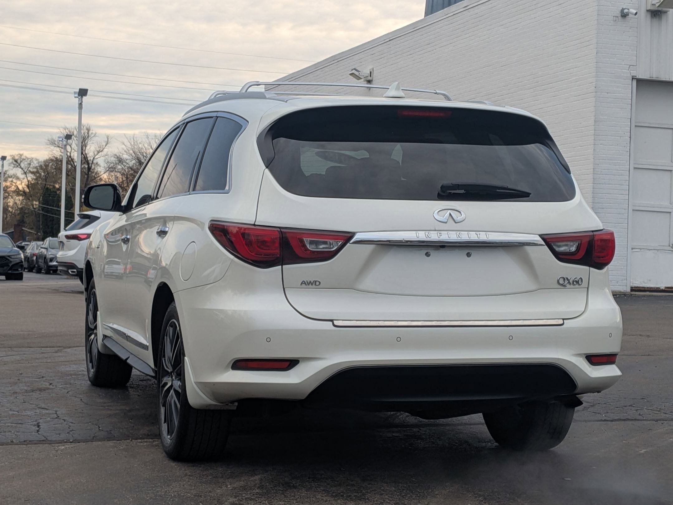 2019 INFINITI QX60 LUXE