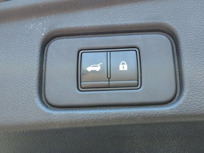 2022 Nissan Pathfinder SL 4WD