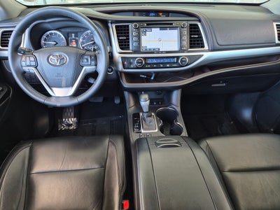 2016 Toyota Highlander XLE V6
