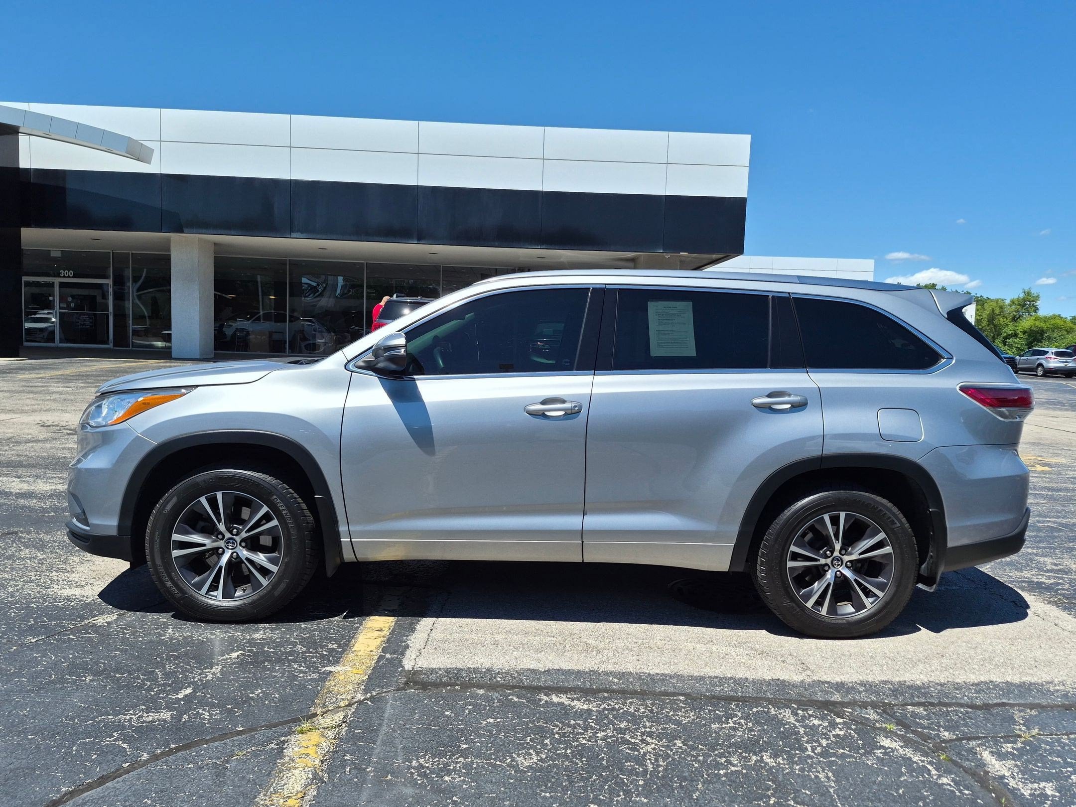 2016 Toyota Highlander XLE V6