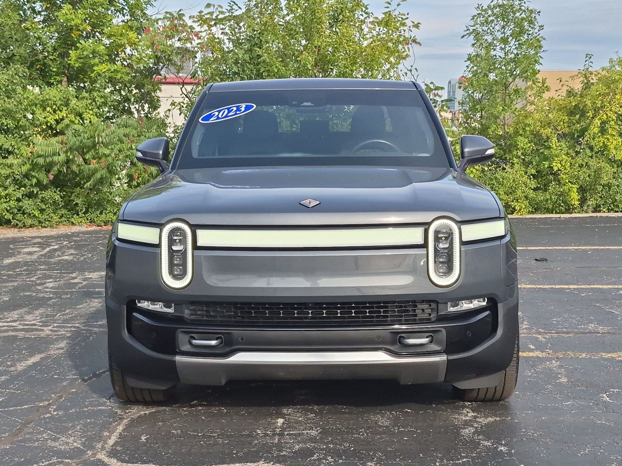 2023 RIVIAN R1T Adventure