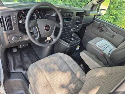 2026 GMC Savana Cutaway 3500 1WT