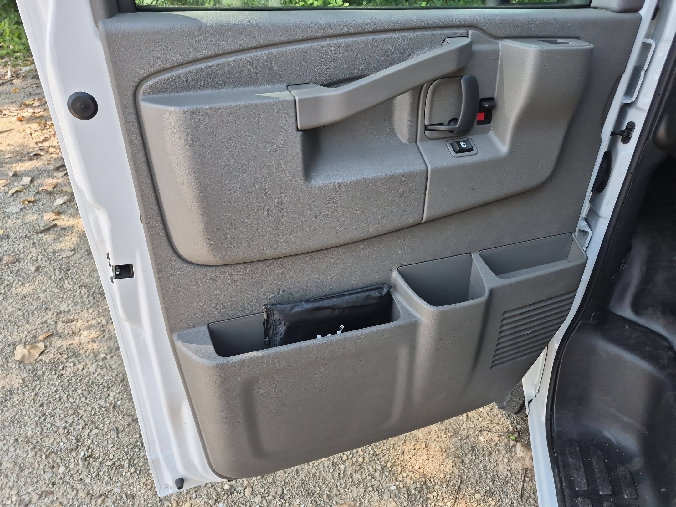 2026 GMC Savana Cutaway 3500 1WT
