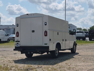 2026 GMC Savana Cutaway 3500 1WT