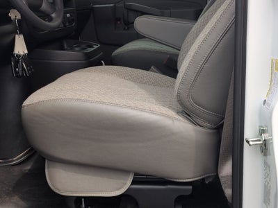 2026 GMC Savana Cutaway 3500 1WT