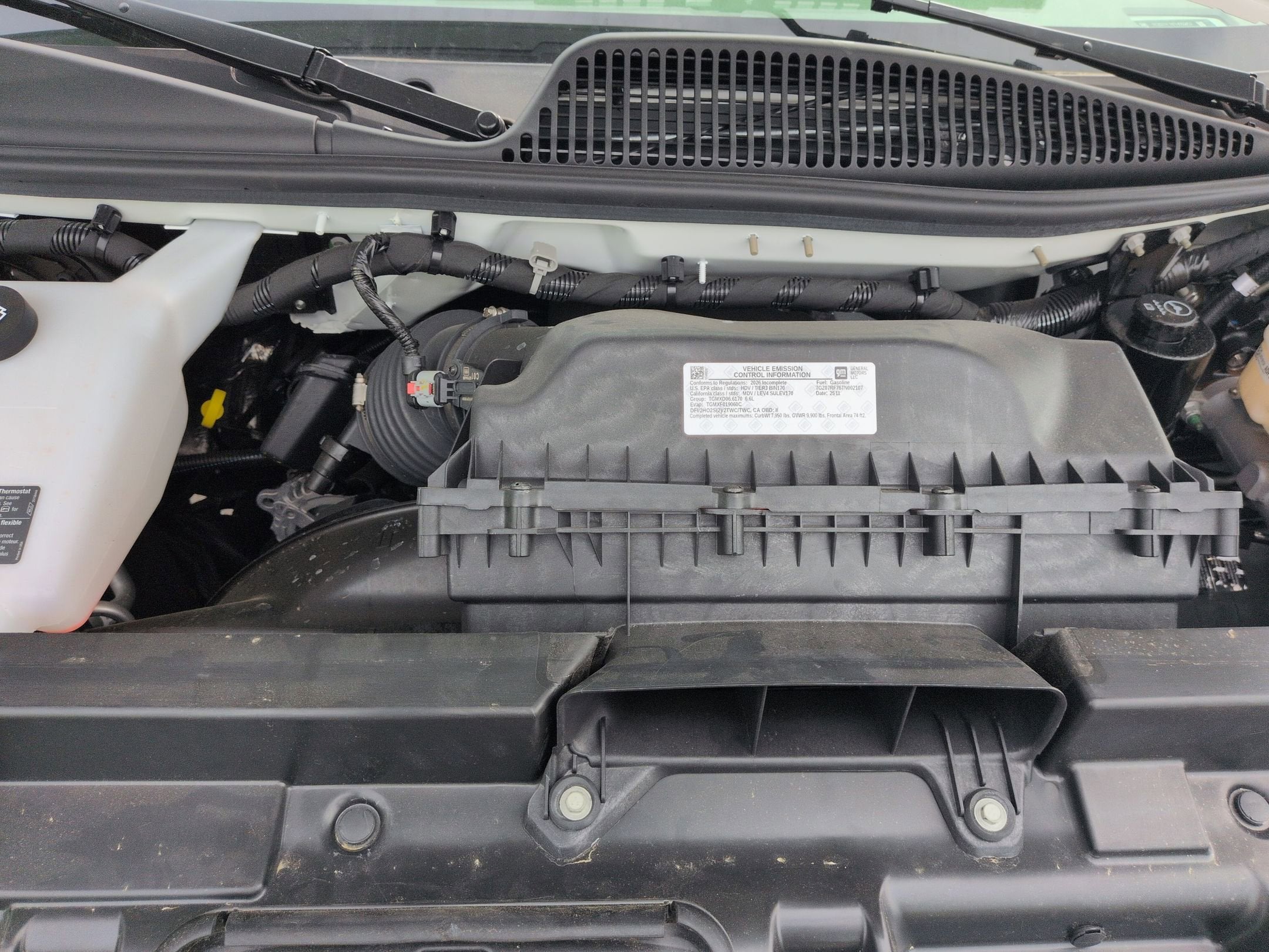 2026 GMC Savana Cutaway 3500 1WT
