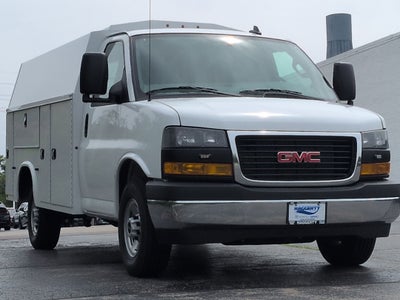 2026 GMC Savana Cutaway 3500 1WT
