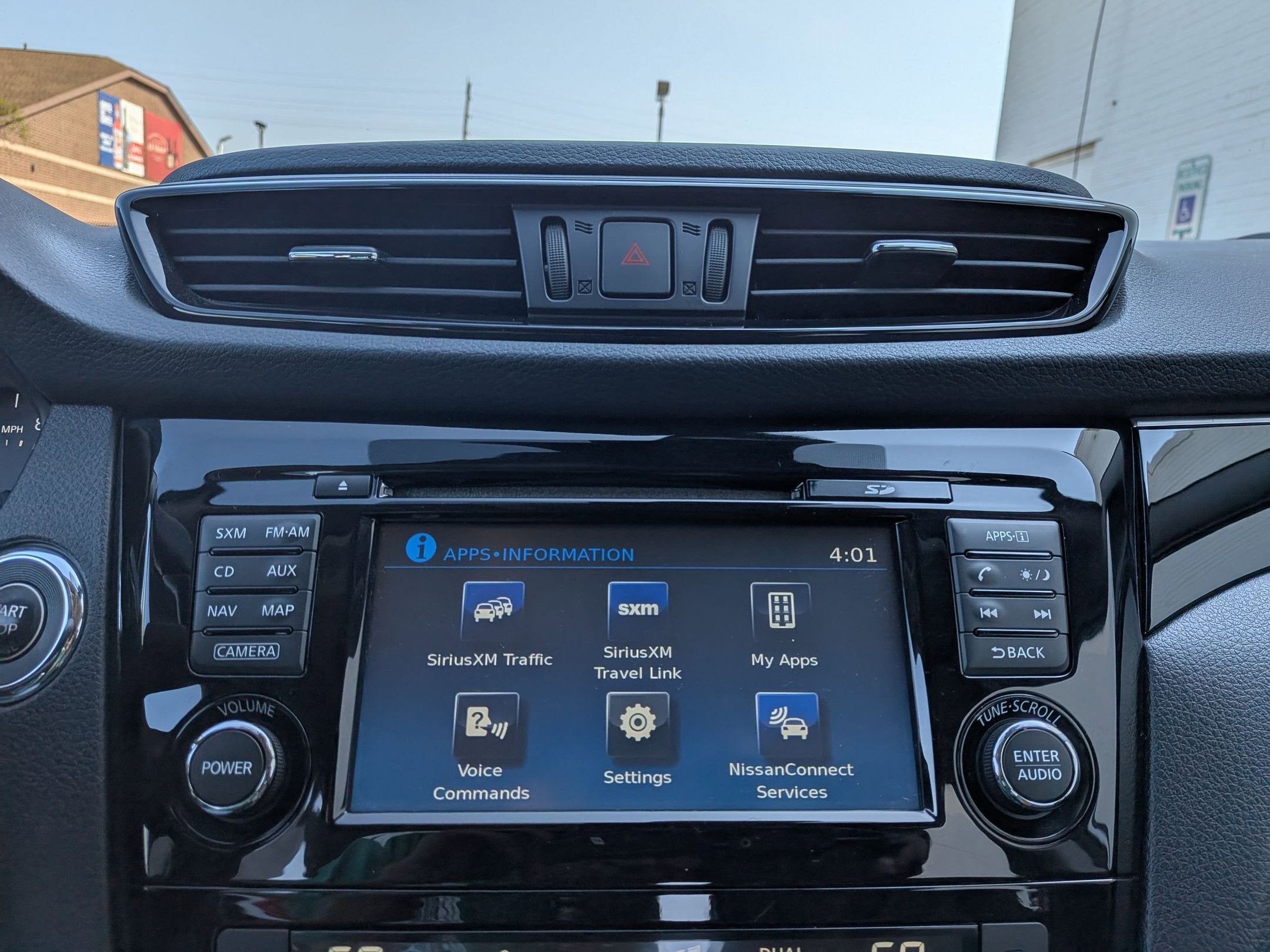 2017 Nissan Rogue Sport SL