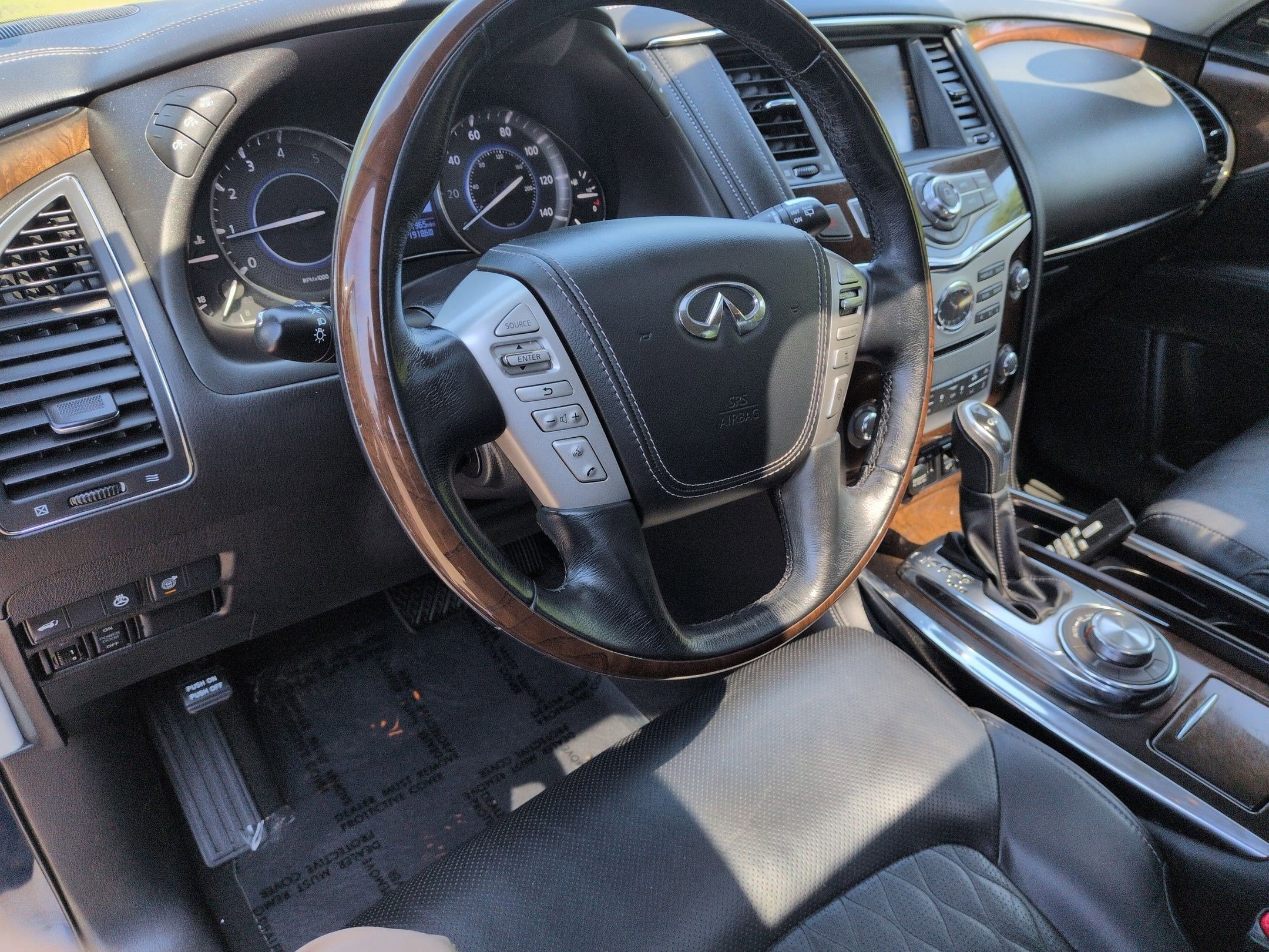 2019 INFINITI QX80 LUXE