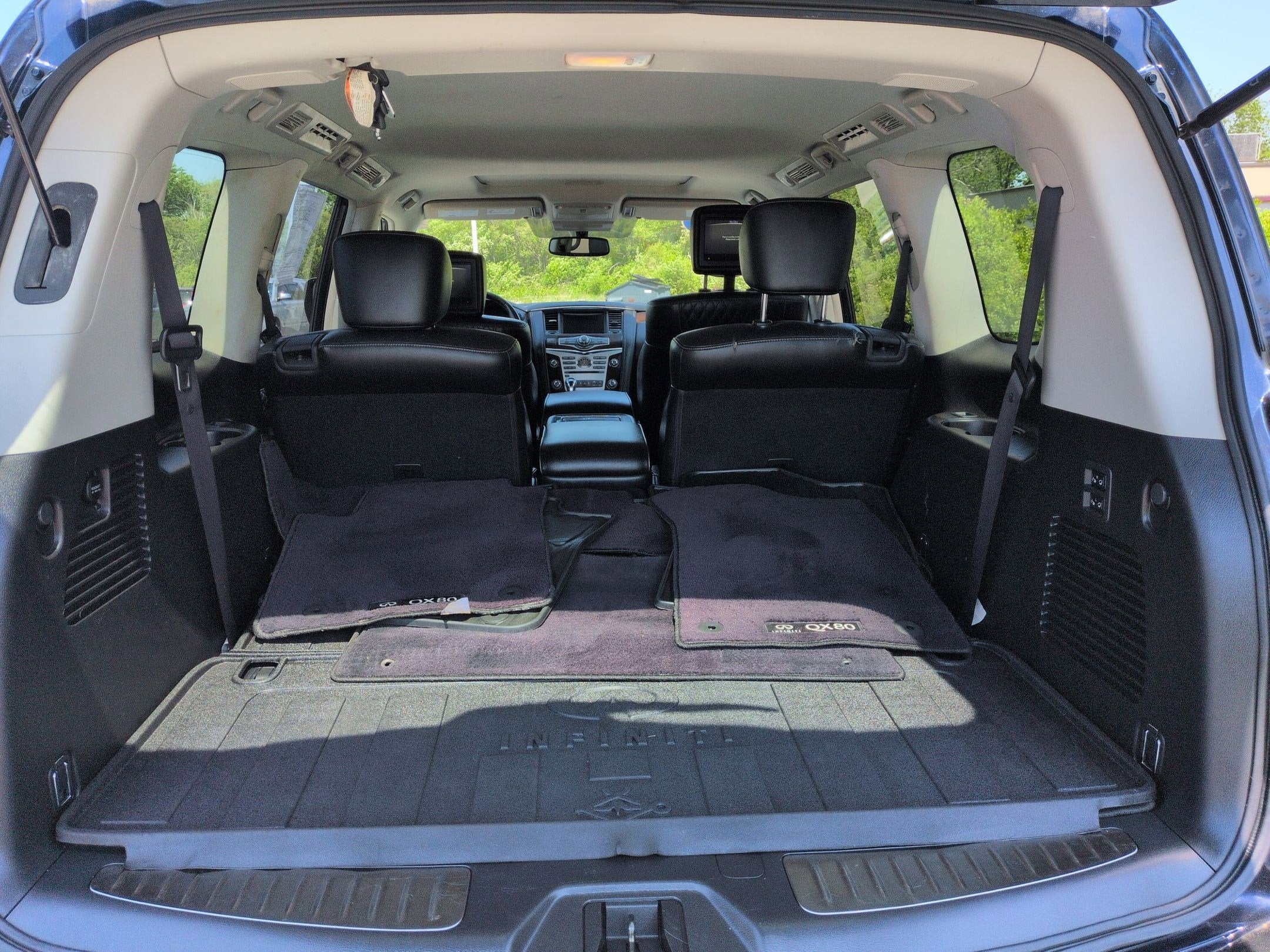 2019 INFINITI QX80 LUXE