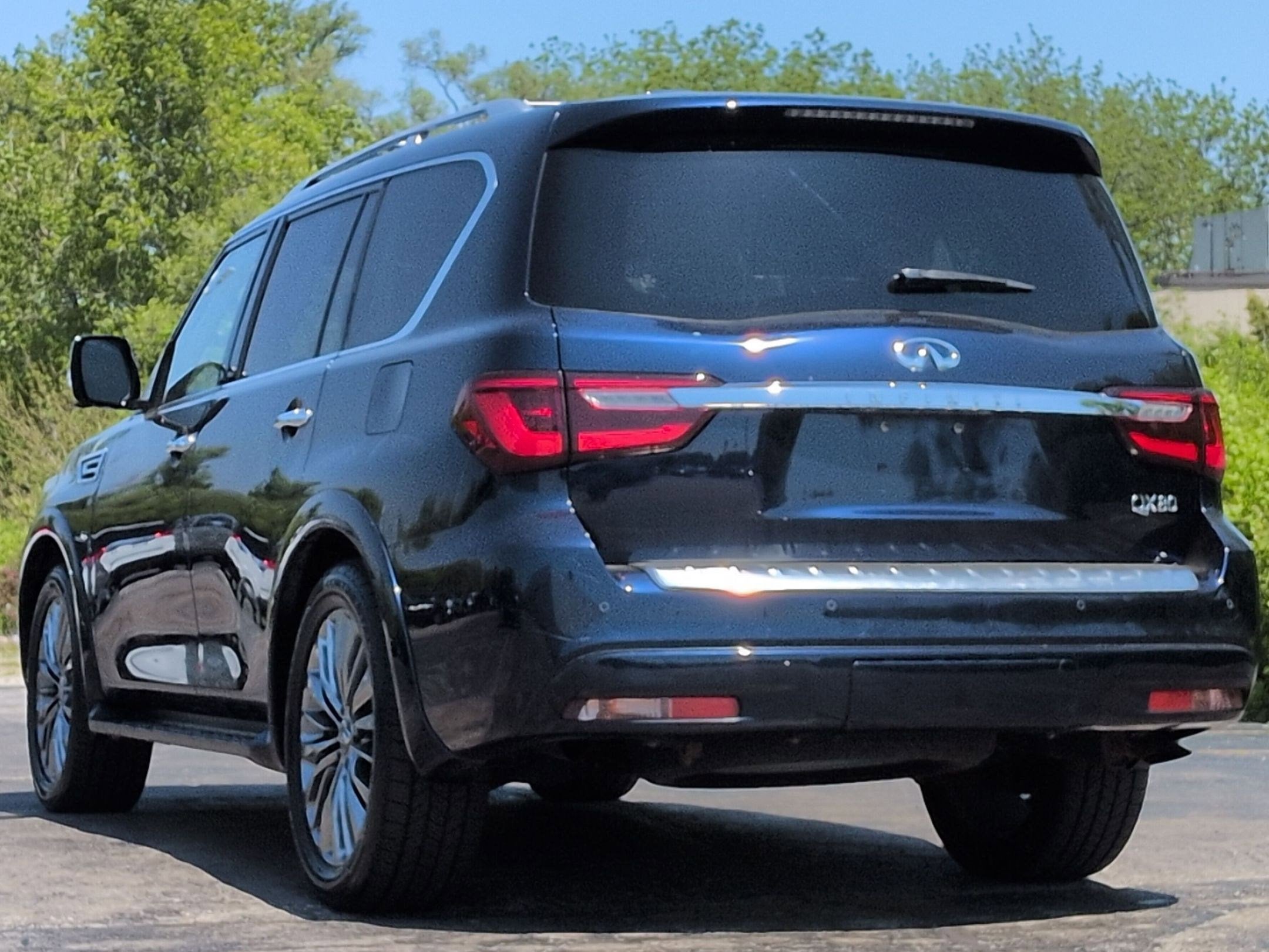 2019 INFINITI QX80 LUXE