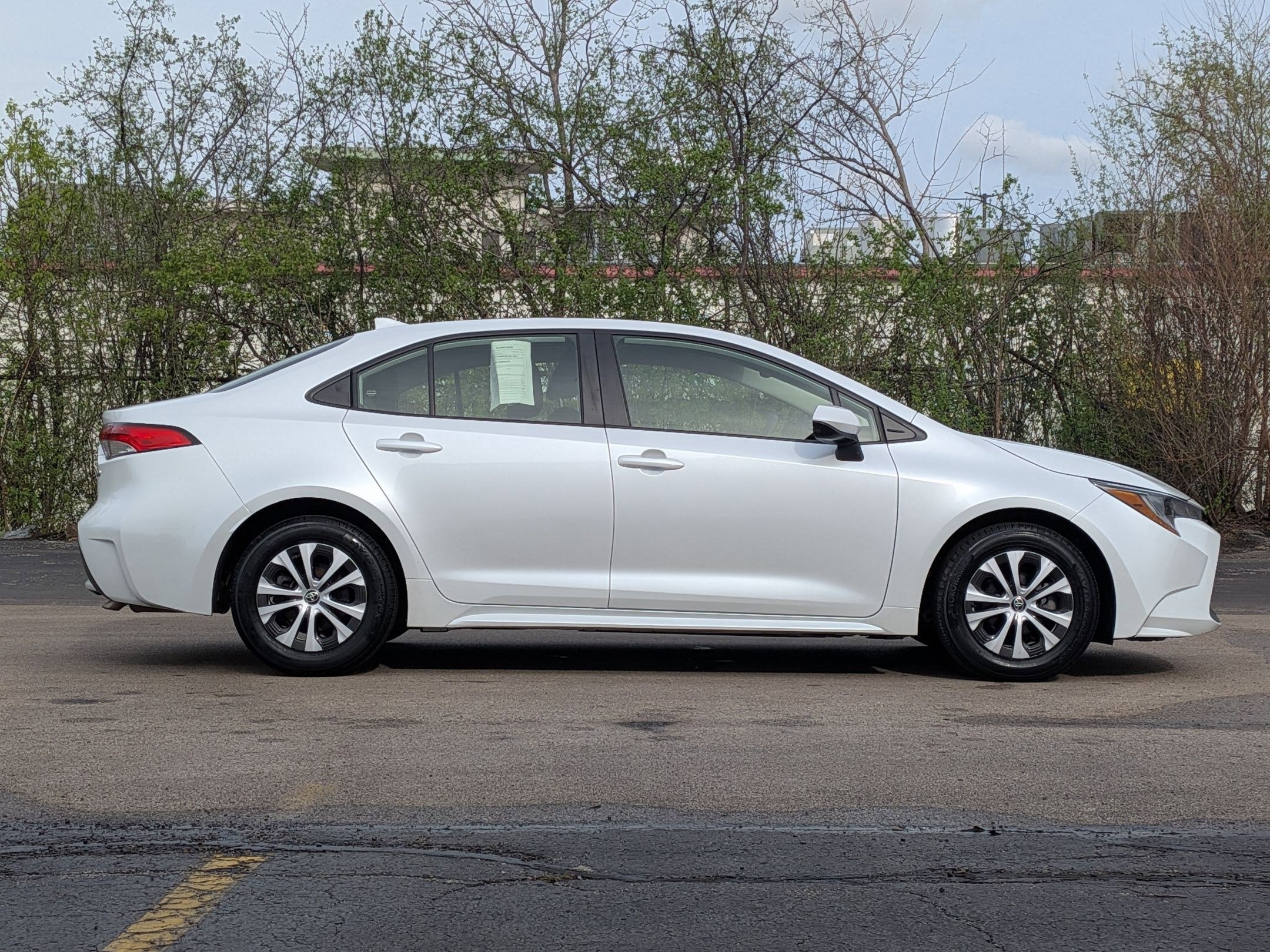 2022 Toyota Corolla Hybrid LE
