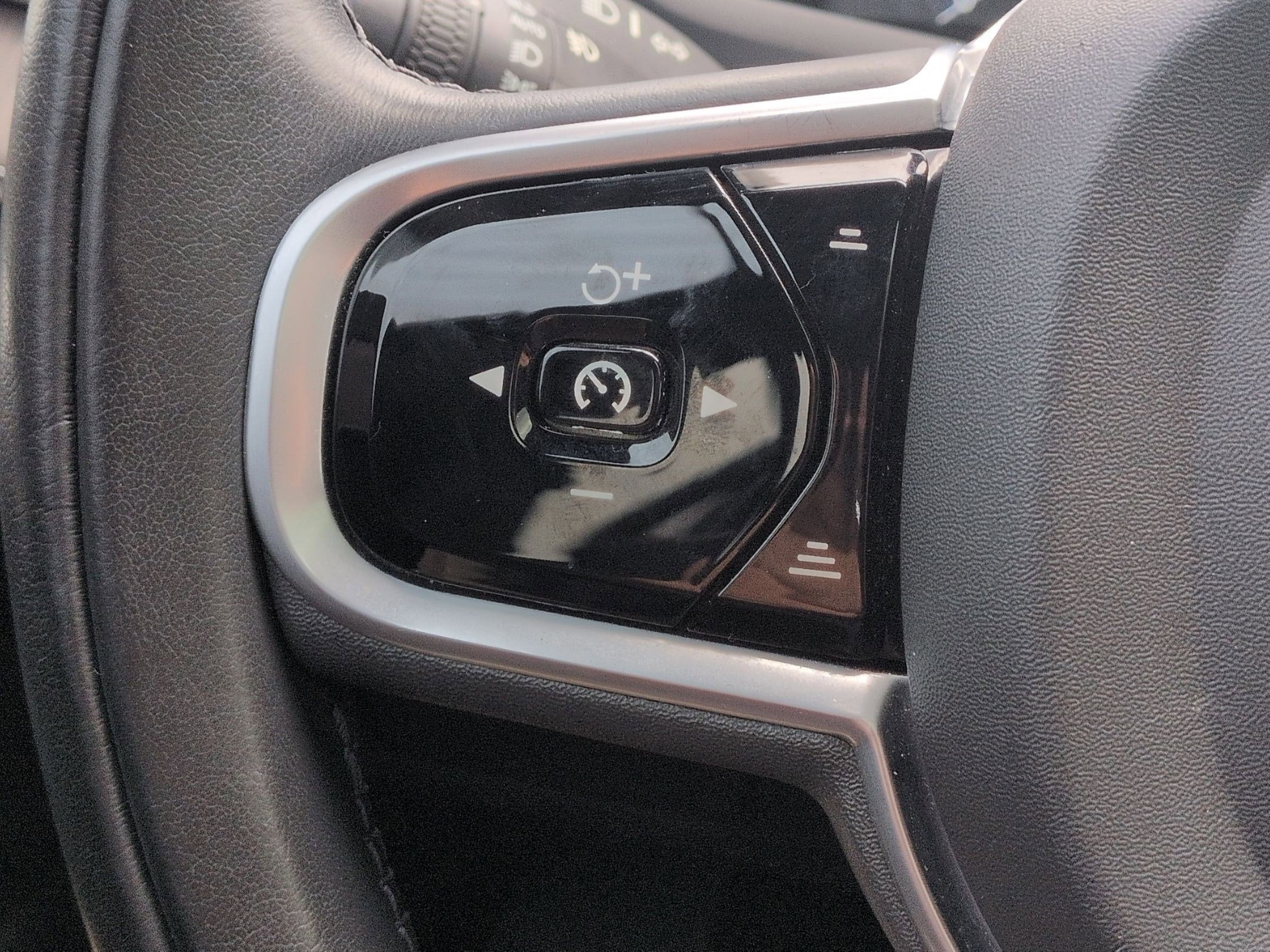 2020 Volvo XC90 T6 Inscription 6 Passenger