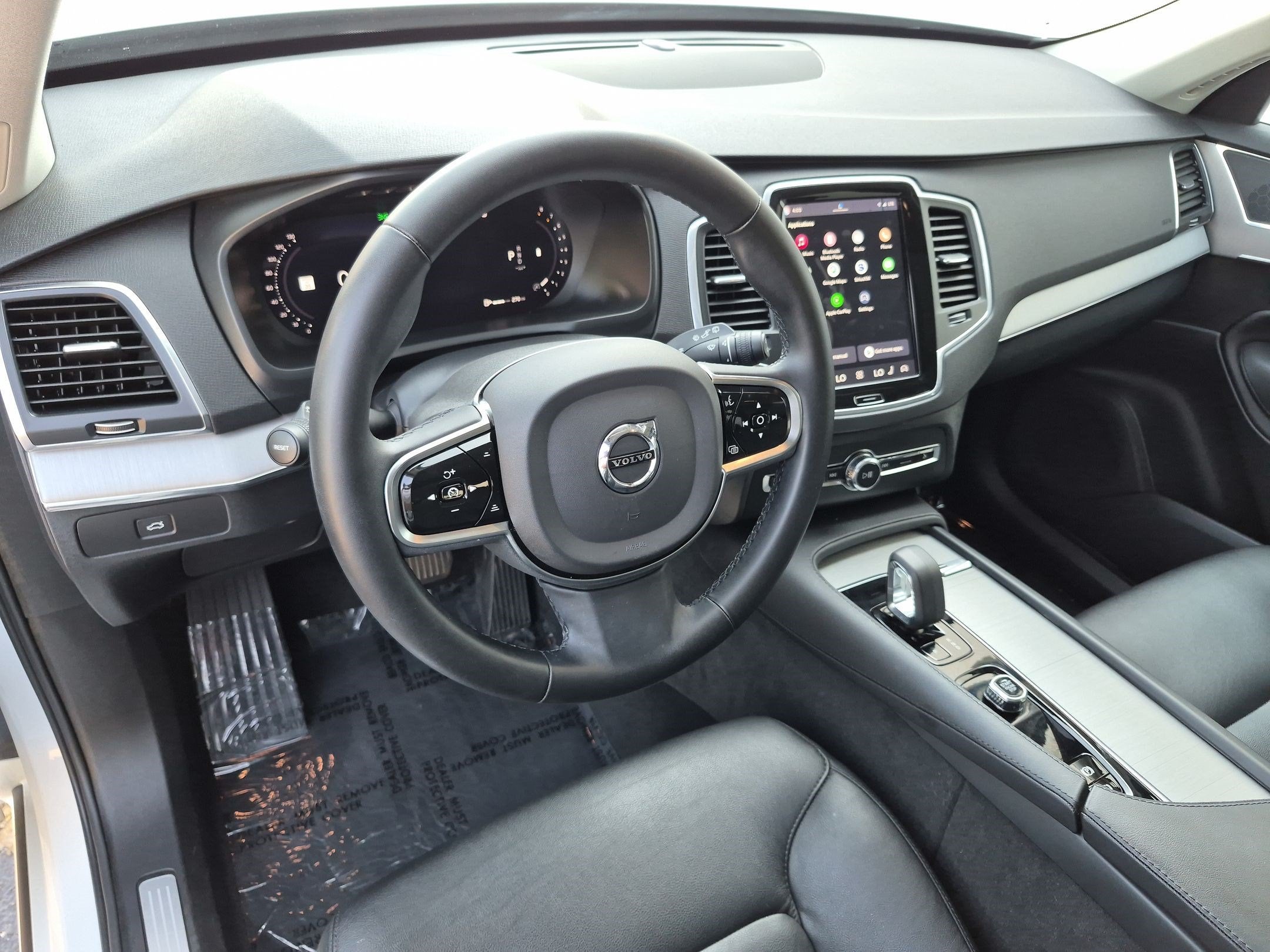 2024 Volvo XC90 B5 Core Bright Theme