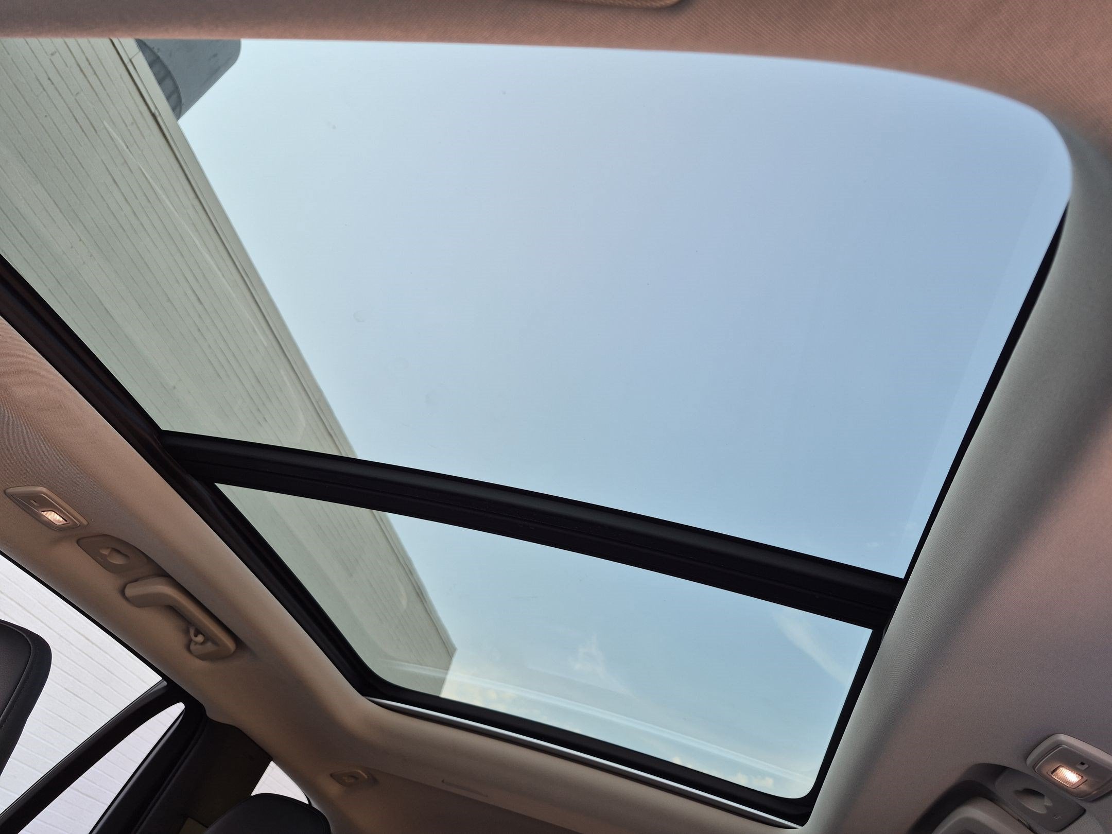 2024 Volvo XC90 B5 Core Bright Theme