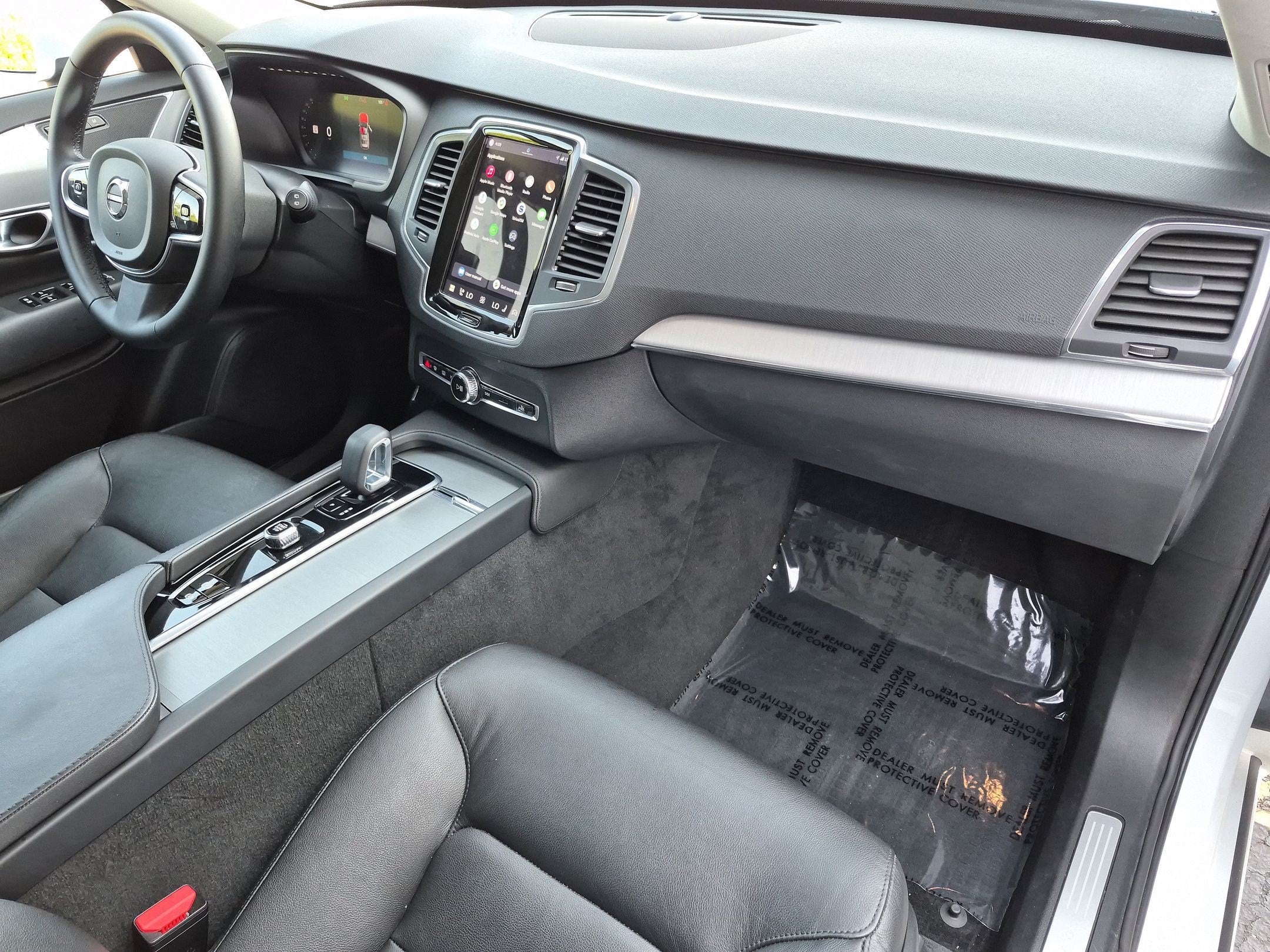 2024 Volvo XC90 B5 Core Bright Theme