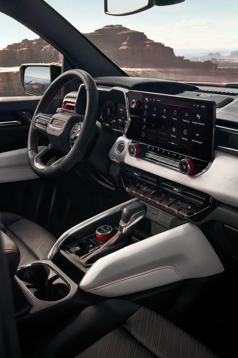 2026 GMC Canyon infotainment system at Haggerty Buick GMC in VILLA PARK IL